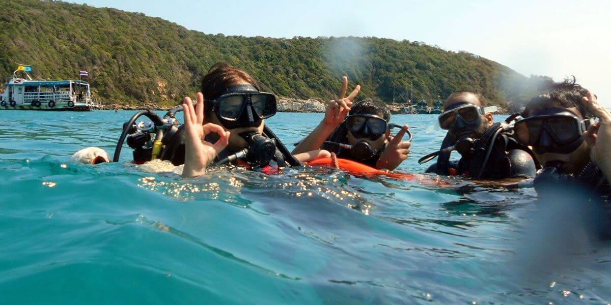 Enjoy The Adventurous Underwater Sport With Diving Training