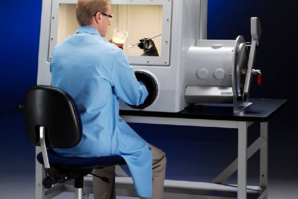 Handy Tips For Choosing The Right Glove Box Sleeves